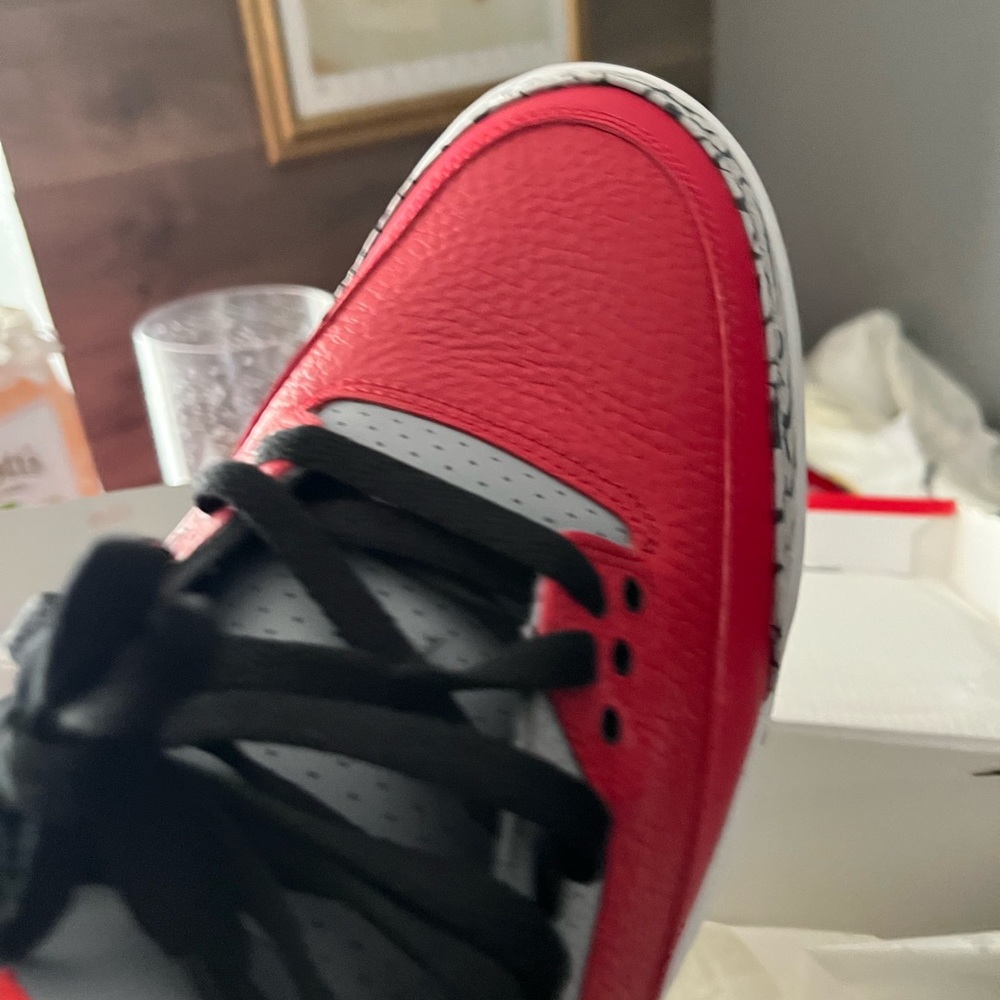 Jordan 3 chi unite se like new worn once 300$ OBO